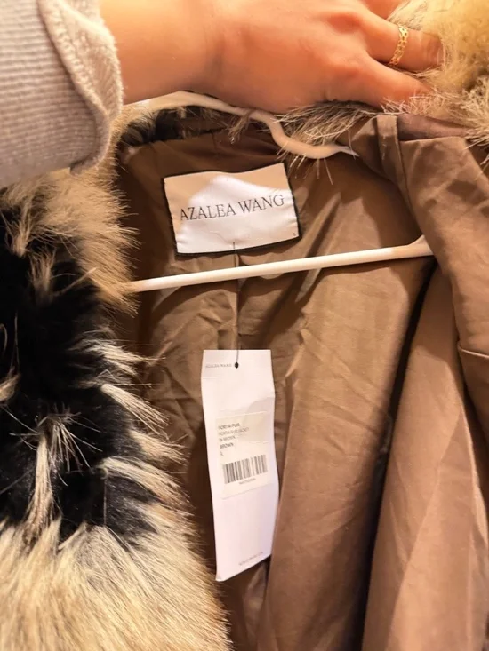 AZALEA WANG Portia Crop Faux Fur Jacket - Picture 3 of 6